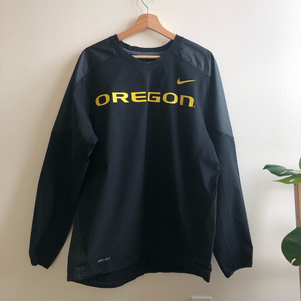 Nike: Oregon Wind Breaker